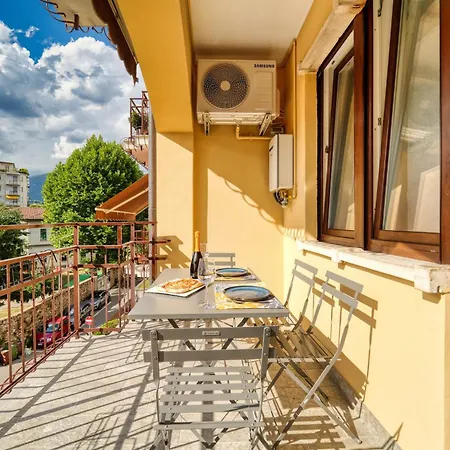 Casa Ginevra - Modern Design, King Bed & Terrace *