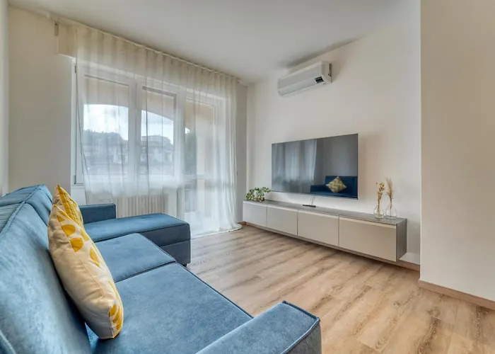 Casa Ginevra - Modern Design, King Bed & Terrace Lägenhet *