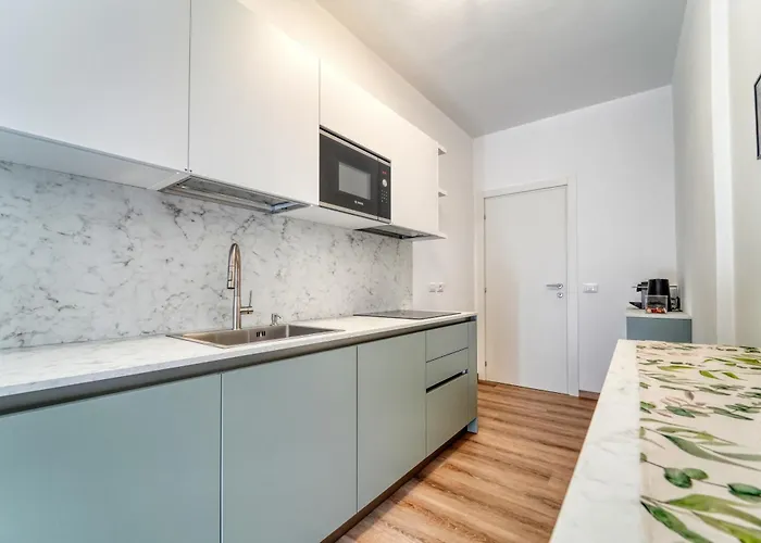 公寓 Casa Ginevra - Modern Design, King Bed & Terrace *