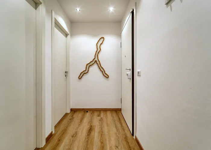 Casa Ginevra - Modern Design, King Bed & Terrace *