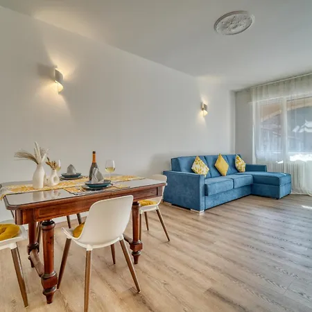 Casa Ginevra - Modern Design, King Bed&terrace Apartment *